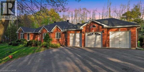 1775 LORETTA AVENUE, Severn, Ontario L3V 7W2, Canada
