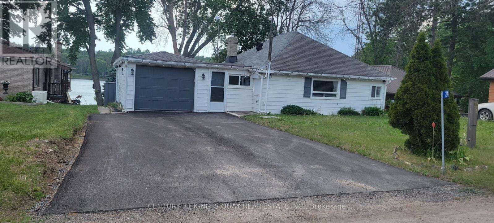 24 COSY COVE LANE, Tweed (hungerford (twp)), Ontario K0K 3J0, Canadá