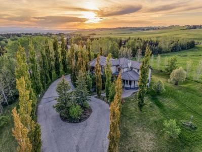 40 BLUERIDGE BAY, Rural Rocky View County, Alberta T3L 2N5, Canada
