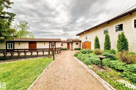 52310 RGE ROAD 232, Rural Strathcona County, 阿尔伯塔 T8B 1C2, 加拿大