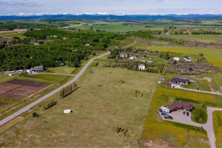 176042 168 AVENUE W, Rural Foothills County, Alberta T1S 0Z7, Canada