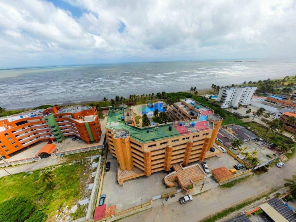 Calle Silva Venta de Apartamento Residencoas La cascada, Sector Bomba H., Tucacas, Falcón 00001, Venezuela