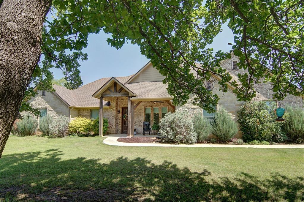 206 Oak Tree Court, Poolville, Texas 76487