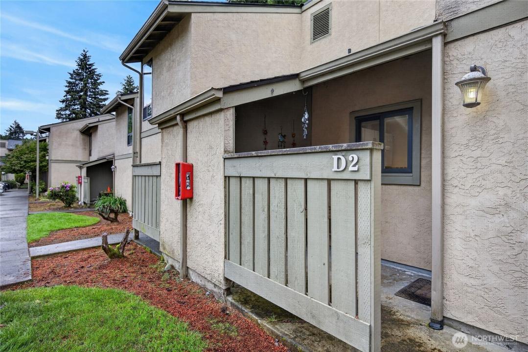 10037 NE 138th Place #D2, Kirkland, Washington 98034, États-Unis