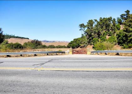 2845 Main Street, Cambria, California 93428, USA