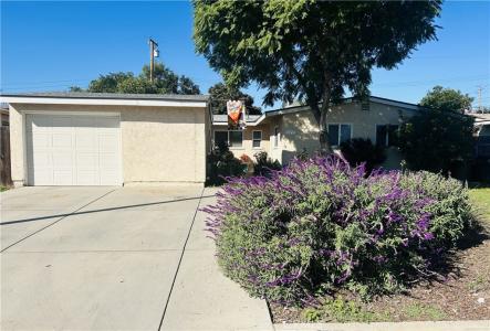 527 Melham Avenue, La Puente, קליפורניה 91744, ארצות הברית של אמריקה