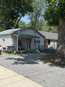 721 17th Ave W, Springfield, Tennessee 37172, USA