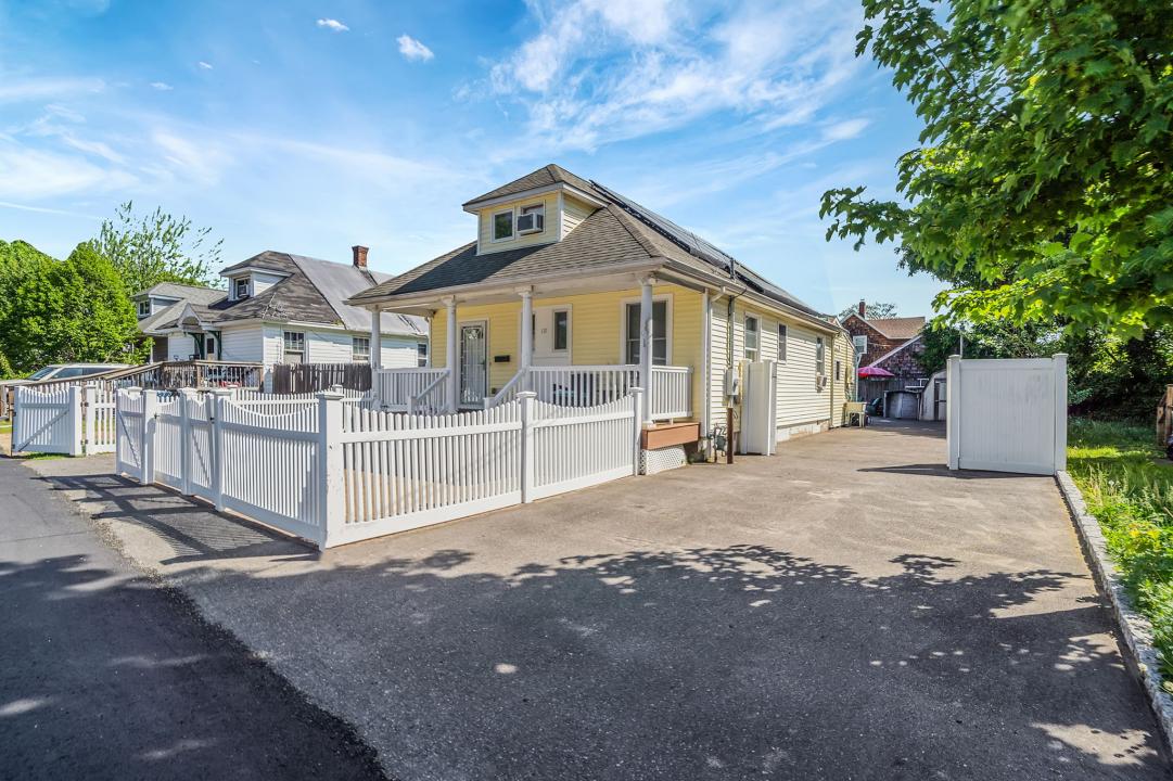 119 N 1st Ave., Bay Shore, Nueva York 11706, Estados Unidos