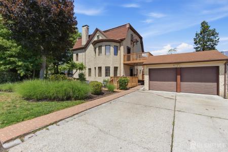 -329 S Pine Avenue, South Amboy, New Jersey 08879, États-Unis