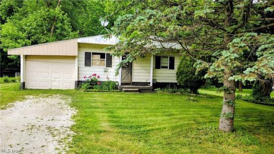 2399 Bonna Drive, Uniontown, Ohio 44685, USA
