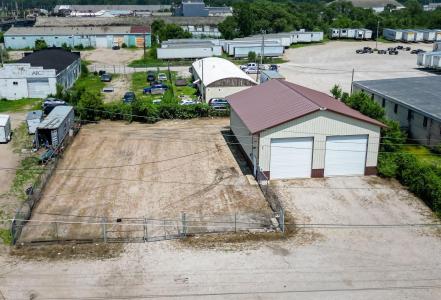 2021 Commercial Street, Waterloo, Iowa 50702, USA