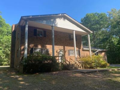 9405 Dabney Dr, Sutherland, Virginia 23885, USA