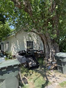 304 20th Ave E, Springfield, Tennessee 37172, USA