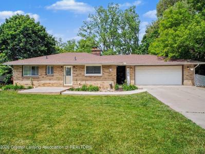 805 Dryer Farm Road, Lansing, Michigan 48917, USA