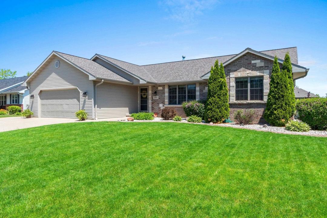 384 SOUTHERN STAR Lane, De Pere, 威斯康辛州 54115-9376, 美國