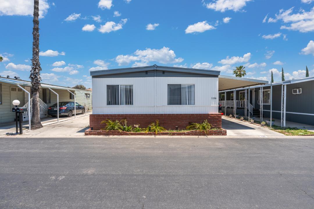 1155 S Riverside St # 136, Rialto, Kaliforniya 92376, Amerika Birleşik Devletleri