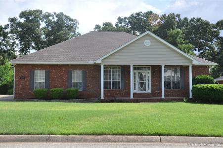 207 AARON Drive, Enterprise, Alabama 36330, USA