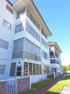 4140 NW 44th Ave , 411, Lauderdale Lakes, Floride 33319, États-Unis