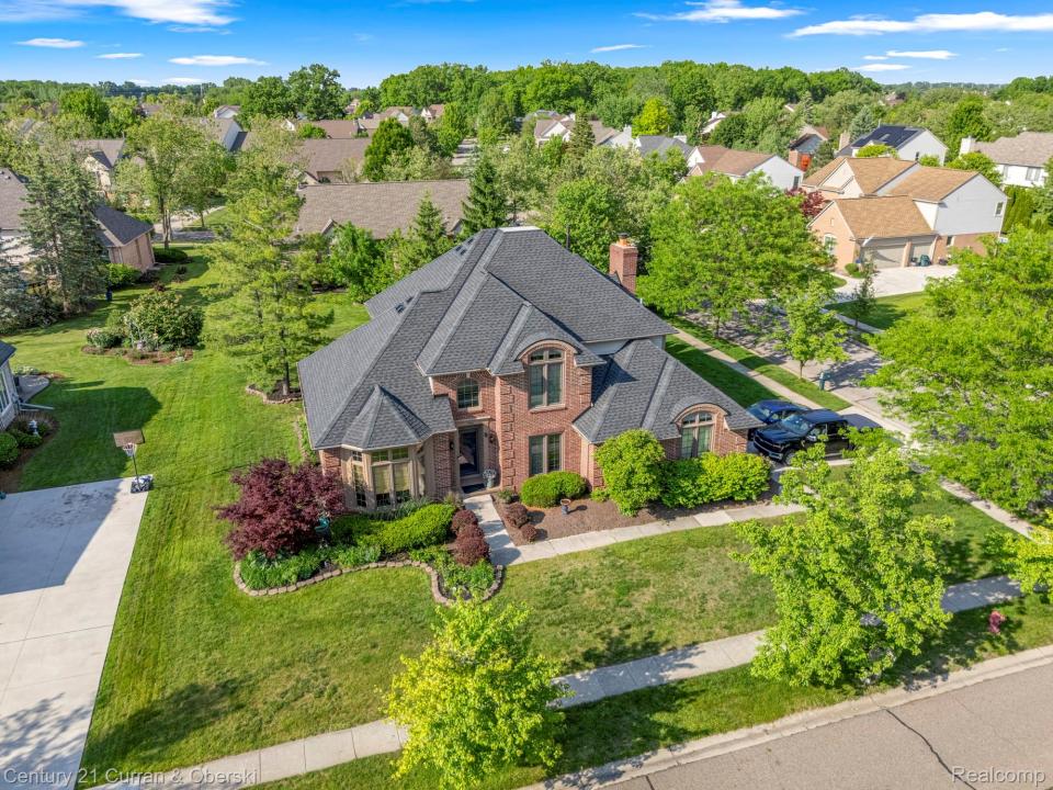 756 Sandalwood Road, Canton Charter Township, Michigan 48188, États-Unis