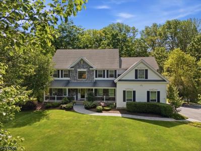 7 Natures Ct, Mount Olive Twp., NJ 07836-4209, USA