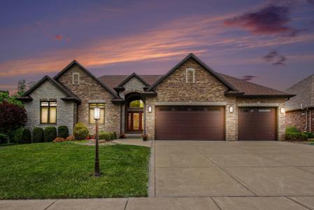 7234 Fawn Valley Drive, Schererville, Indiana 46375, USA