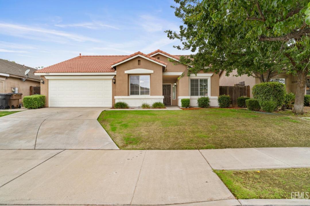 5905 Oneida Falls Drive, Bakersfield, Californie 93312, États-Unis