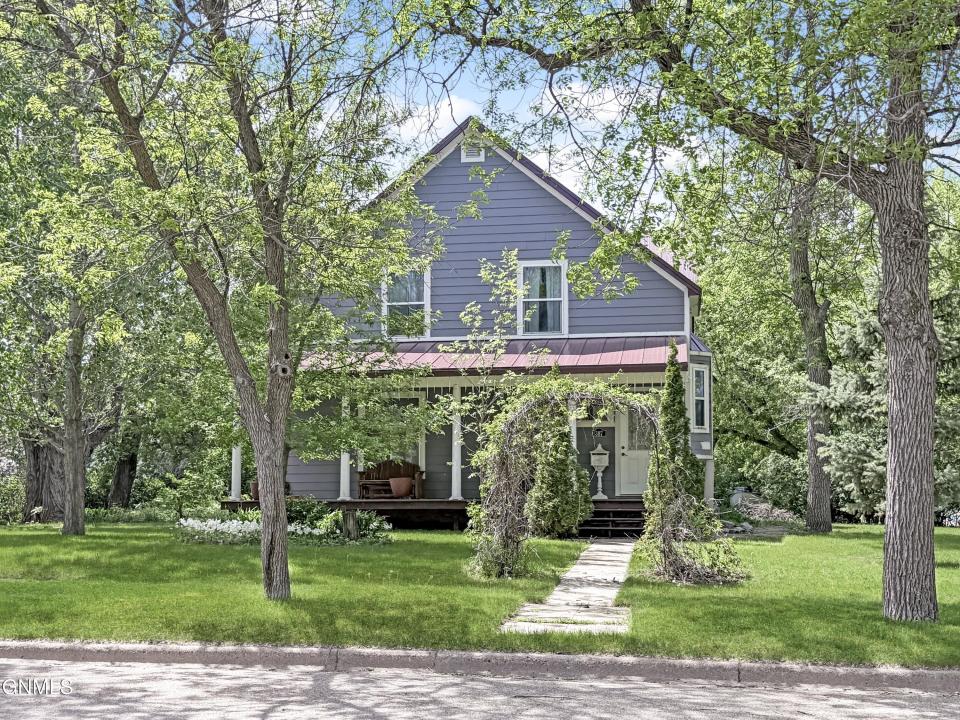 387 7th Avenue, Carrington, Dakota Północna 58421, USA