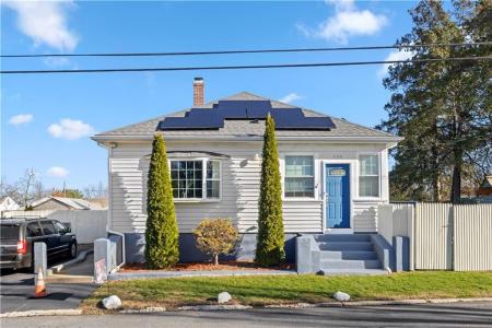 136 Windmill Street, Pawtucket, Rhode Island 02860, USA