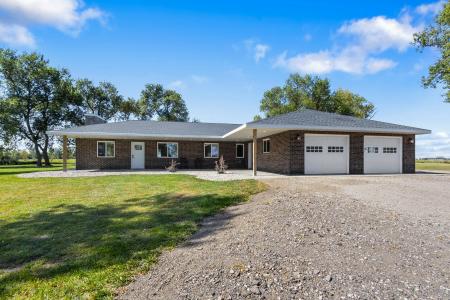 2810 S 392nd Avenue, Aberdeen, South Dakota 57401
