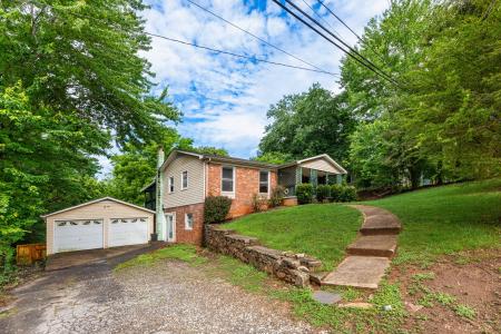 71 Cub Rd., Asheville, Caroline Du Nord 28806, États-Unis