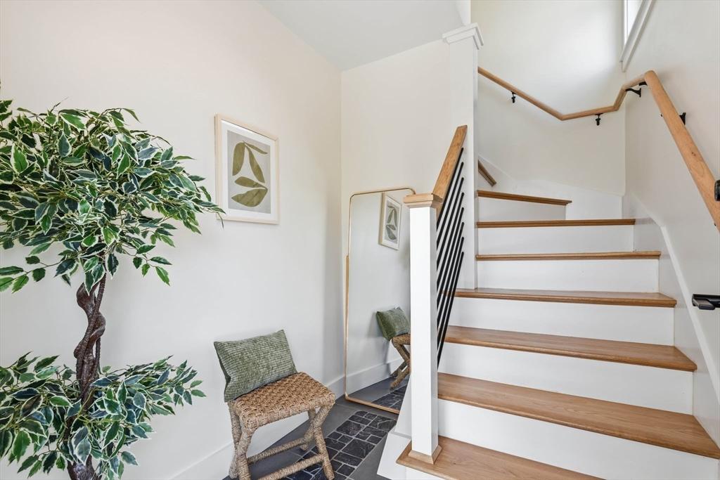 46-48 Keenan Street , 48, Watertown, מסצ'וסטס 02472, ארצות הברית של אמריקה