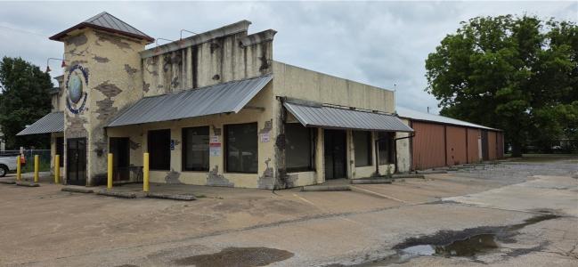 1630 E Main Street, Siloam Springs, Arkansas 72761, USA