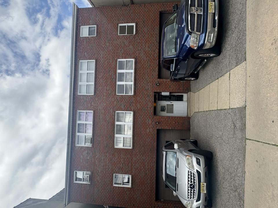 399 Walker St 1B, Fairview, Nova Jersey 07022, Estados Unidos