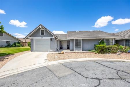 1368 Randolph, San Jacinto, Californie 92583, États-Unis