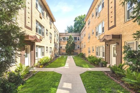 1819 W Touhy Avenue , 6, Chicago, Illinois 60626, USA