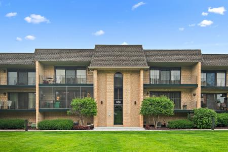 15703 Old Orchard Court , 1S, Orland Park, Illinois 60462, Estados Unidos