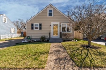19 Annette Avenue, Pawtucket, Rhode Island 02861, USA