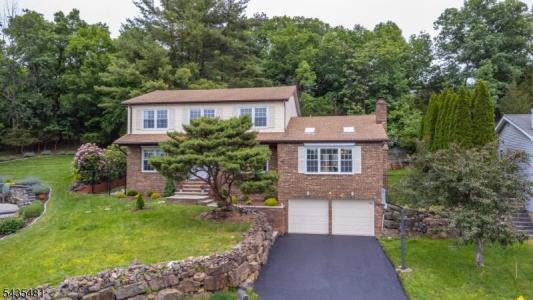 12 Rene Ct, Wayne Twp., NJ 07470, USA