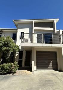 6/61-63 Lambert Drive, Moranbah, QLD 4744, Australia