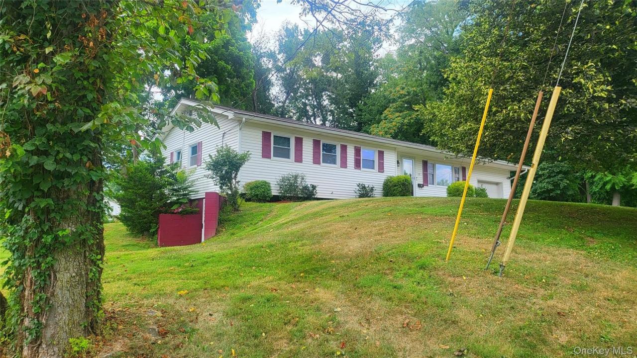 12 High Ridge Road, Poughkeepsie, New York 12603, HOA KỲ