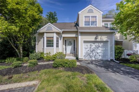 63 Spruce Ridge Drive, Fishkill, Nowy Jork 12524, USA