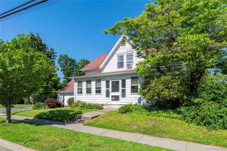25 N Mesier Avenue, Wappingers Falls, New York 12590, USA
