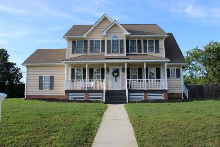 1208 Riveroaks Dr, Colonial Heights, Virginia 23834, USA