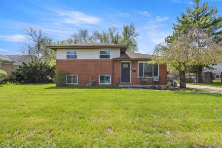 27095 Colgate Street, Inkster, מישיגן 48141, ארצות הברית של אמריקה 
