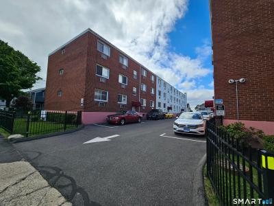 4 Van Zant Street B12, Norwalk, Connecticut 06855, USA