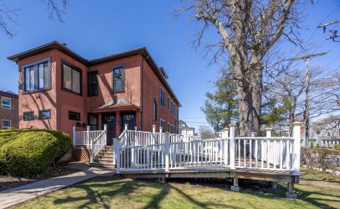 852 Farmington Avenue, West Hartford, Коннектикут 06119, Соединенные Штаты
