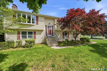 17 Spruceland Road, Enfield, Connecticut 06082, Estados Unidos
