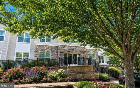6204 Lydia Hollow Dr, Glen Mills, Pennsylvania 19342, USA