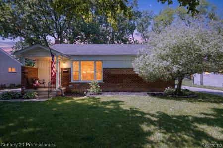 31772 Folkstone Drive, Farmington, Мичиган 48336, Соединенные Штаты