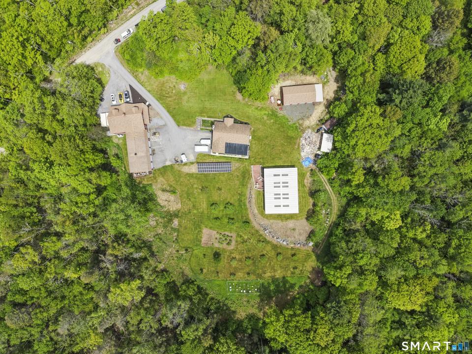 80 Holmes Road, Goshen, Connecticut 06756, USA